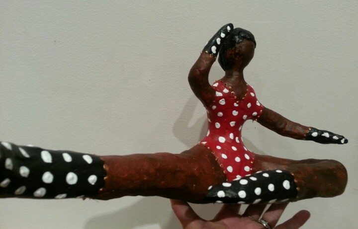 Sculpture titled "GYMNANA 2014" by Christiane Guerry, Original Artwork, Mixed Media