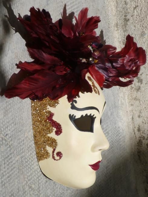 Sculpture titled "PROFIL FEMME CARNAV…" by Christiane Malet, Original Artwork, Paper