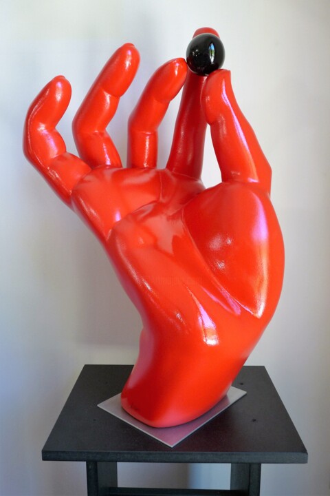 Sculpture titled "La perle noire" by Christophe Clement, Original Artwork, Plaster