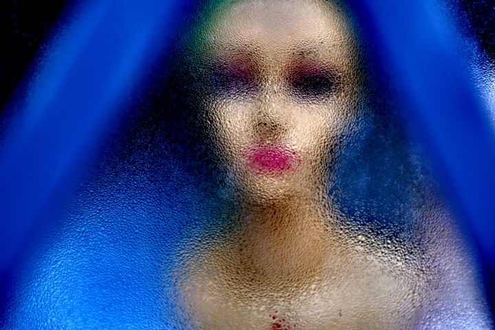 Photography titled "My name is Olga" by Christophe Parayre, Original Artwork