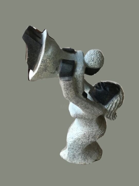Escultura titulada "Mother & Baby Playi…" por Christopher Makamba, Obra de arte original, Piedra
