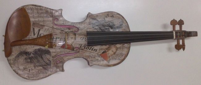 Design intitulée "New paper violin ca…" par Chris Tsonias, Œuvre d'art originale