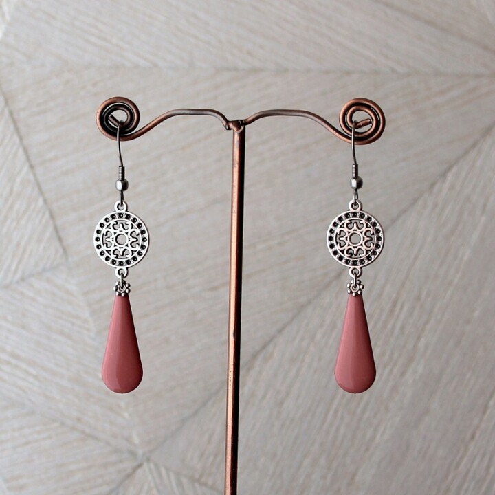 Design titled "Boucles d'oreilles…" by Christy, Original Artwork, Earrings