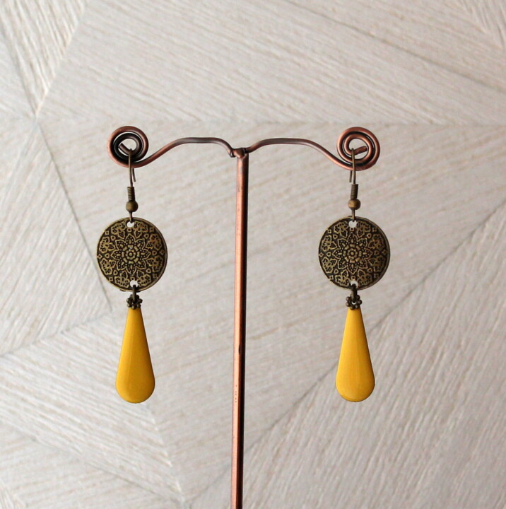 Design titled "Boucles d'oreilles…" by Christy, Original Artwork, Earrings