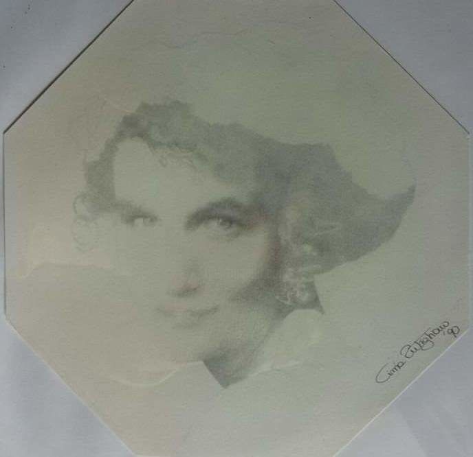 Disegno intitolato "Donna" da Cinzia Rutigliano, Opera d'arte originale, Matita