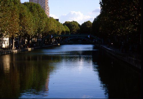 Photographie intitulée "L'automne au Canal…" par Chiara D., Œuvre d'art originale