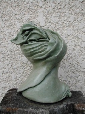 Skulptur mit dem Titel "le bossu" von Claude Boutin, Original-Kunstwerk