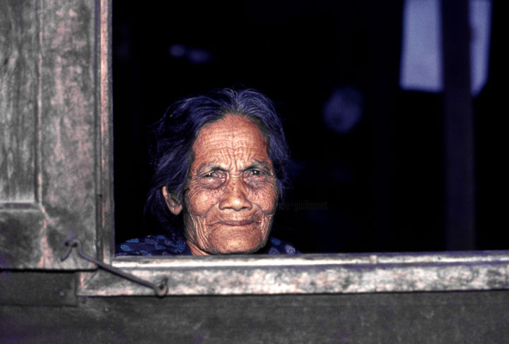 Photographie intitulée "curiosité à Bangkok…" par Claude Guillemet, Œuvre d'art originale, Photographie non manipulée