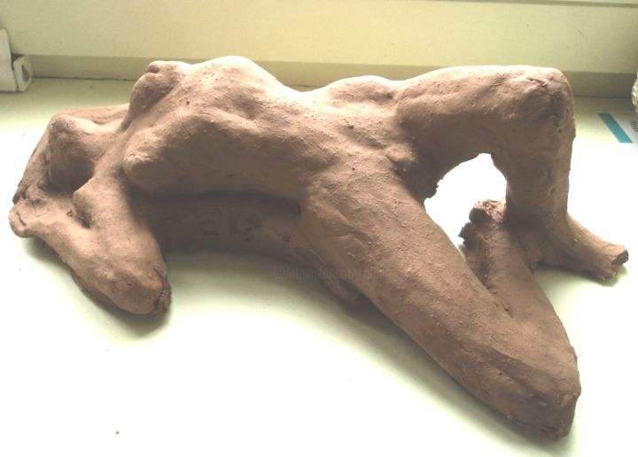 Sculpture titled "féminité" by Claude Hardenne, Original Artwork