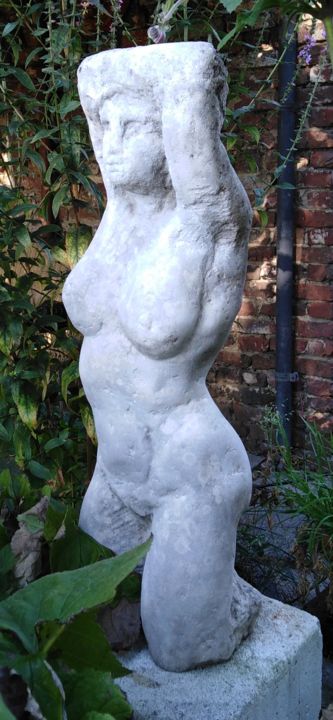 Скульптура под названием "Nu bras levés" - Claude Hardenne, Подлинное произведение искусства, Камень