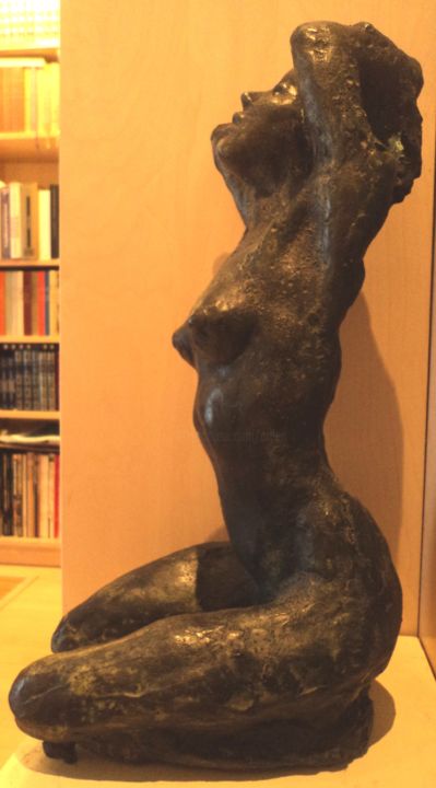 Sculpture intitulée "Dame bras levés" par Claude Hardenne, Œuvre d'art originale