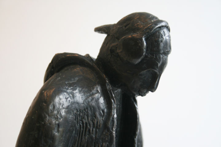 Sculpture titled "yo-  en gros plan" by Claude Hazanavicius, Original Artwork, Casting