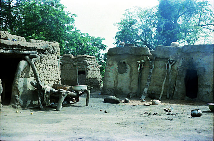 Photography titled "village-lobi.jpg" by Claude Grand, Original Artwork