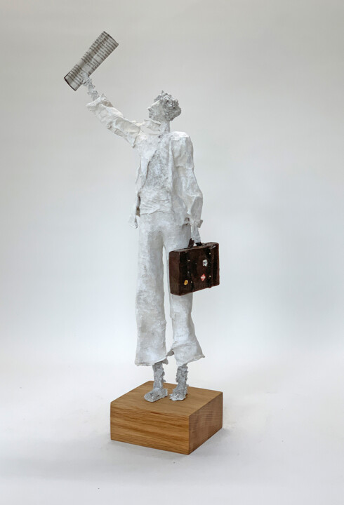 Sculpture intitulée "Cab!" par Claudia König (koenigsfigurine), Œuvre d'art originale, Papier mâché