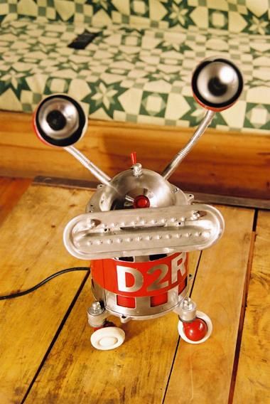 Design intitulée "R2D2 Robot" par Kiki Design, Œuvre d'art originale