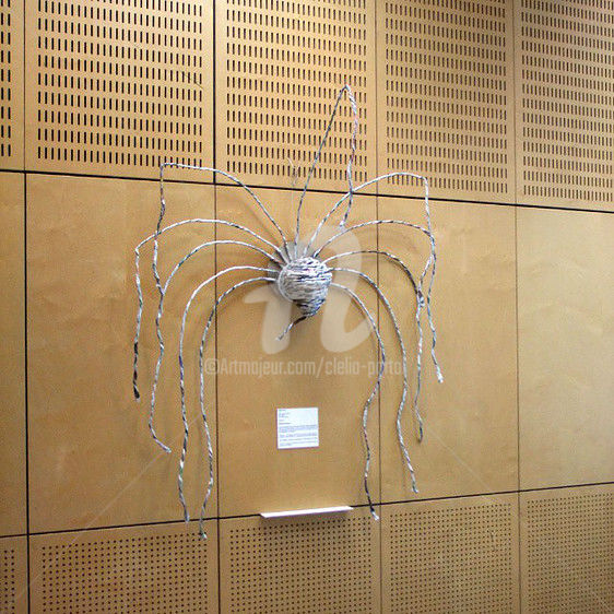 Skulptur mit dem Titel "Tête coiffée" von Teya : Clelia Portal, Original-Kunstwerk, Papier