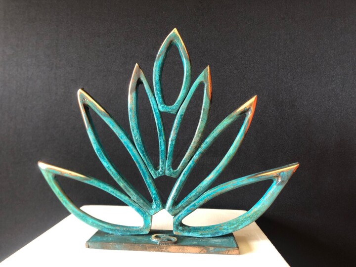 Sculpture titled "Le LOTUS BLEU" by Claude Germain, Original Artwork, Bronze