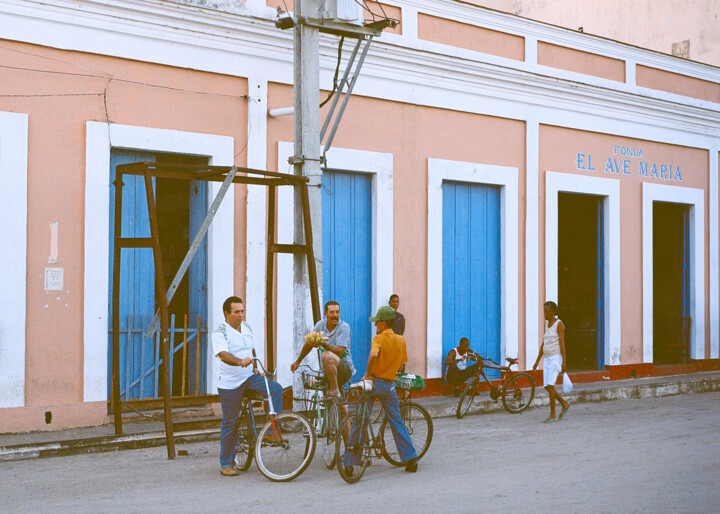 Photographie intitulée "Remedios, Cuba, «El…" par Cojan, Œuvre d'art originale, Photographie argentique
