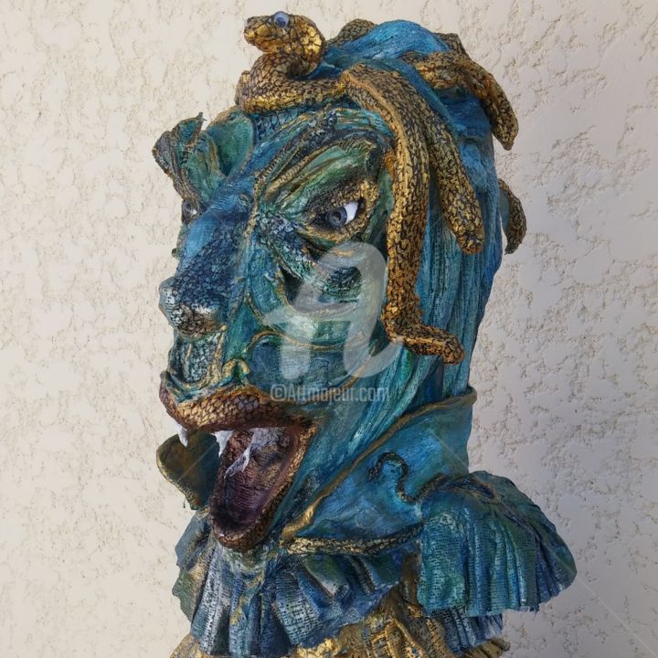 Sculpture titled "reine-des-serpents-" by Cothie   "Gueules De L'Art", Original Artwork