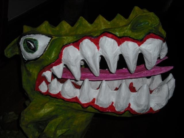 Sculpture intitulée "paper mache monster" par Shawn Mackniak, Œuvre d'art originale, Papier