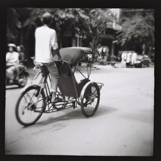 Photographie intitulée "Tuctuc" par Solenne Roy, Œuvre d'art originale