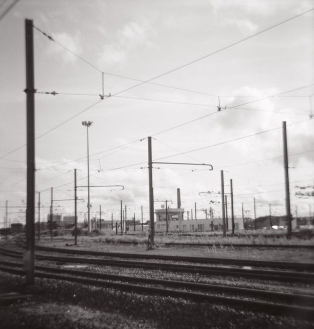 Photographie intitulée "Quai de gare 2" par Solenne Roy, Œuvre d'art originale
