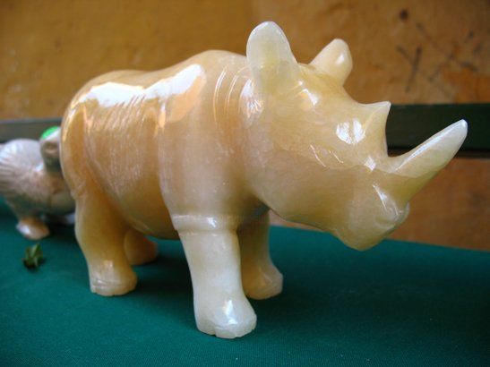 Sculpture titled "Rinoceronte" by Crescencio Cuéllar, Original Artwork, Stone