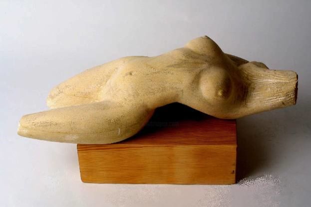 Scultura intitolato "Omaggio a Rodin" da Cristina Carusi, Opera d'arte originale, Pietra