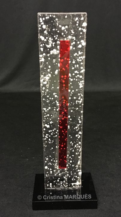 Sculpture titled "Champagne Red Ice" by Cristina Marquès, Original Artwork, Plastic