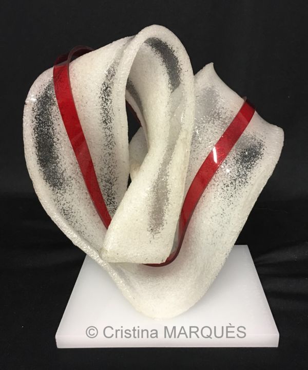 Sculpture titled "Keri" by Cristina Marquès, Original Artwork, Plastic