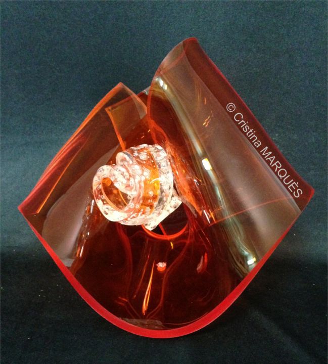 Sculpture titled "Poppy" by Cristina Marquès, Original Artwork, Plastic