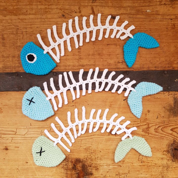 Art textile intitulée "Marque page "fishbo…" par Crochet Du Droit, Œuvre d'art originale, Fil