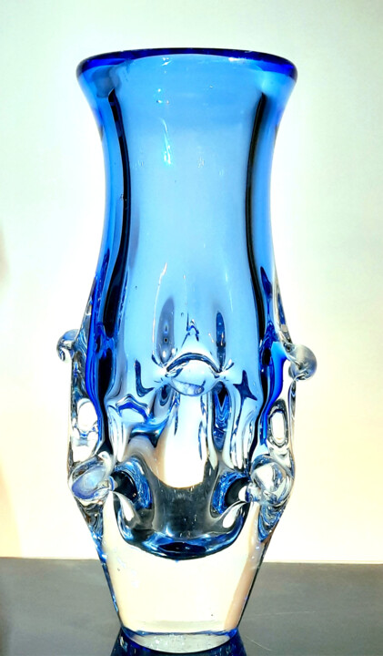 Design titled "Sommerso Artistic V…" by Czech Art Glass, Original Artwork, Table art