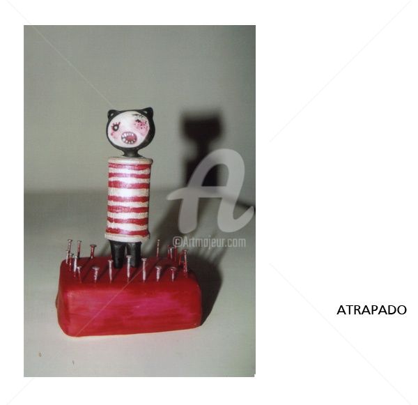 Installation titled "ATRAPADO.jpg" by Dall`Agnol, Original Artwork