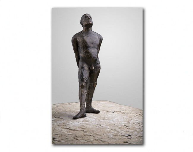 Skulptur mit dem Titel "Pose By Dan Reisner" von Dan Reisner, Original-Kunstwerk