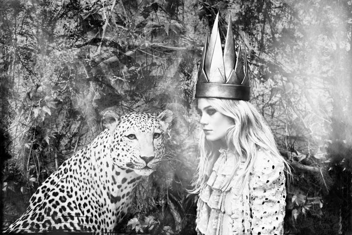 Fotografía titulada "Crowning Heads Mach…" por Dana & Stephane Maitec, Obra de arte original, Fotografía no manipulada