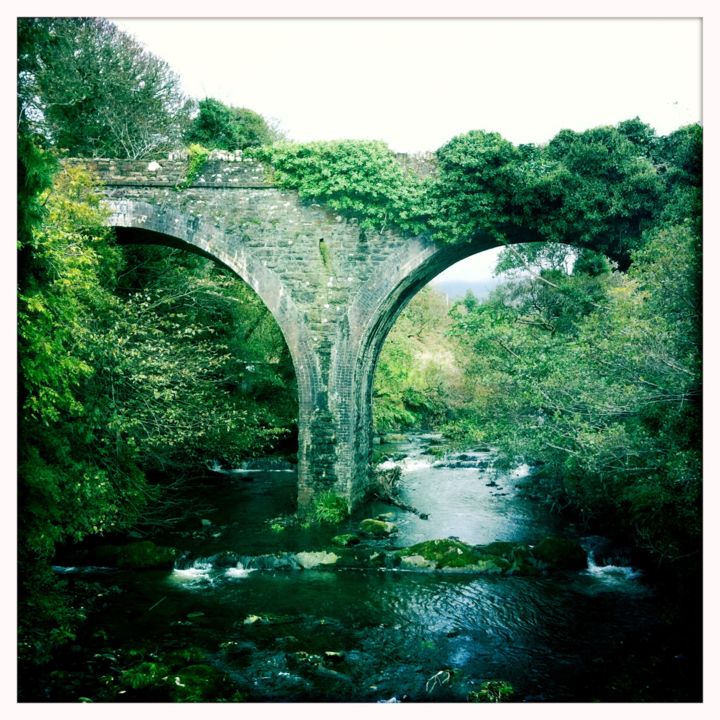 Фотография под названием "old bridge in kerry…" - Daniel Richtman, Подлинное произведение искусства
