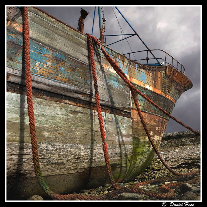 Photographie intitulée "bateau 16" par Daniel Hess, Œuvre d'art originale