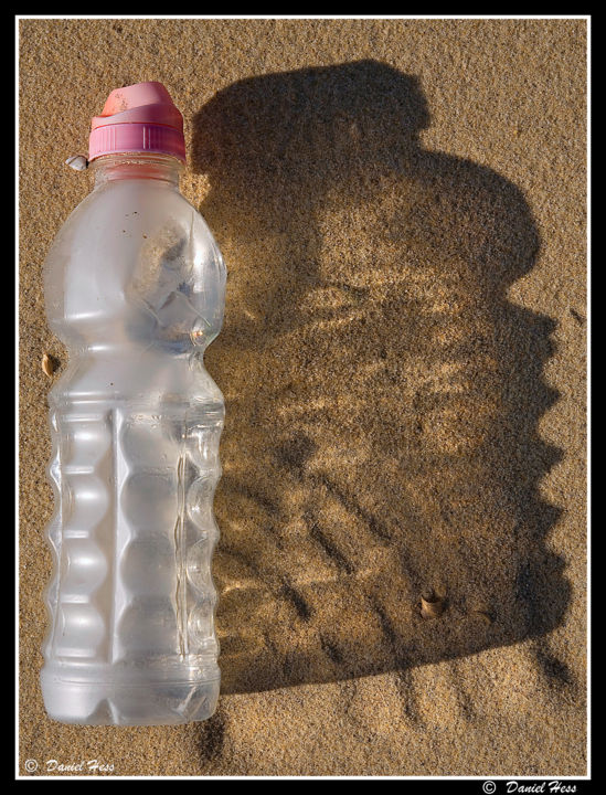 Photographie intitulée "bouteille-03.jpg" par Daniel Hess, Œuvre d'art originale