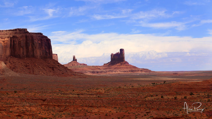 Photography titled "MONUMENT VALLEY 9" by Alain Revy, Original Artwork