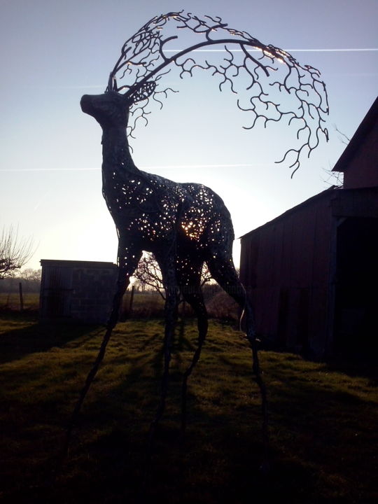 Sculpture titled "Grand Cerf" by Didier Dantras, Original Artwork, Metals