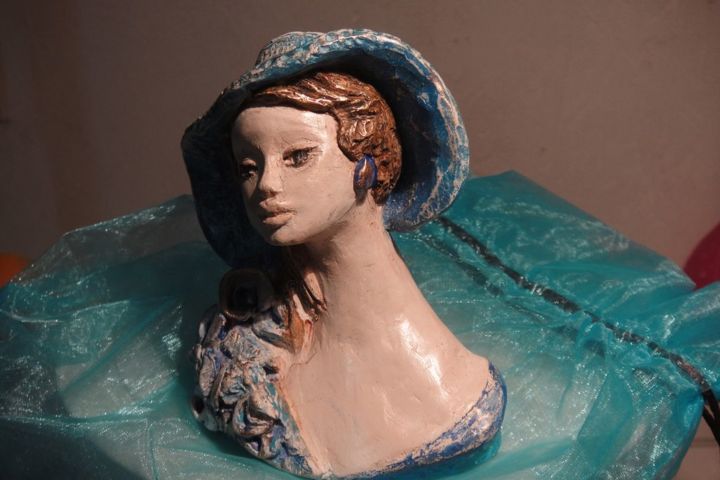 Sculpture titled "Violetta petit bust…" by Danielle Benotto, Original Artwork