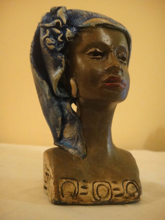 Sculpture titled "Tina" by Danielle Benotto, Original Artwork, Clay