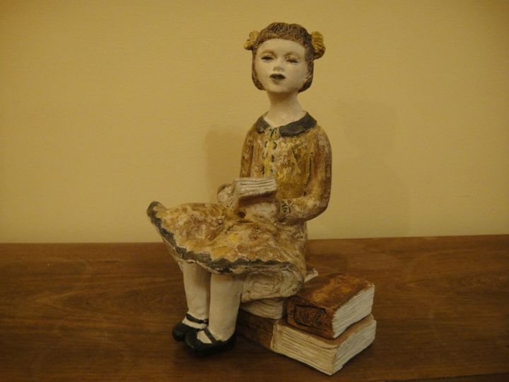 Sculpture intitulée "La petite lectrice…" par Danielle Benotto, Œuvre d'art originale
