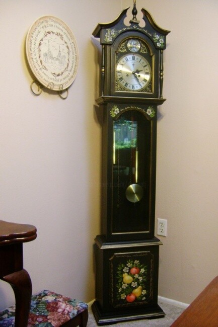 Painting titled "Grandmother Clock -…" by Dawna Taylor Jones Jones, Original Artwork, Oil