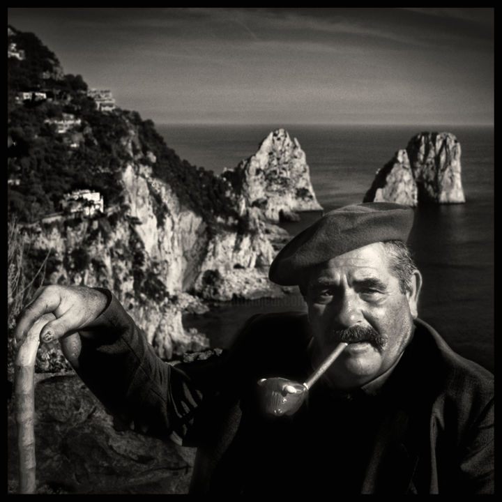 Photography titled "il pescatore - by A…" by De Luca Augusto - Napoli, Original Artwork, Analog photography