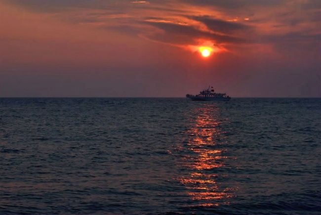 Fotografie mit dem Titel "Knokke - zonsonderg…" von Deboknol, Original-Kunstwerk