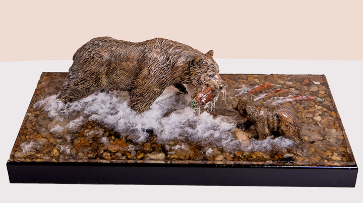Sculpture titled "ours à la chasse au…" by Christian Duvette Sculpteur Animalier, Original Artwork, Resin