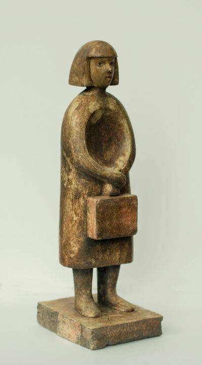 Escultura titulada "Muñequita Viajera" por Juan Del Balso, Obra de arte original, Fundición
