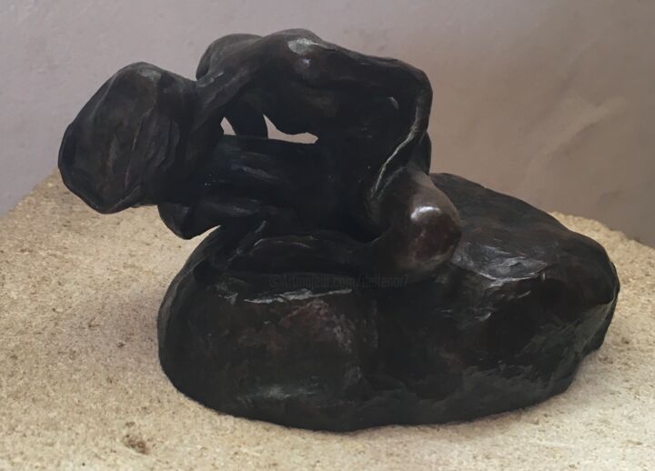 Sculpture titled "Prosternation" by Delphine Orset Guerry, Original Artwork, Bronze